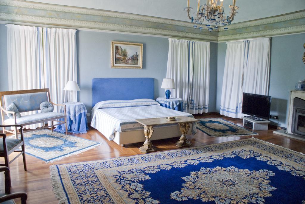 Torre Dei Frati Bed & Breakfast Фоссано Номер фото