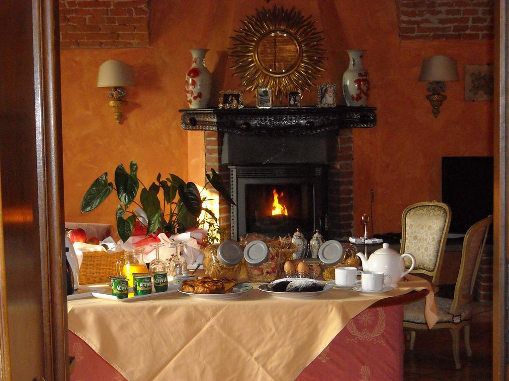 Torre Dei Frati Bed & Breakfast Фоссано Екстер'єр фото