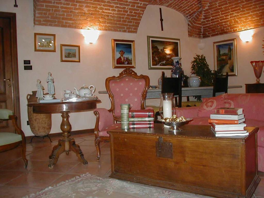 Torre Dei Frati Bed & Breakfast Фоссано Екстер'єр фото